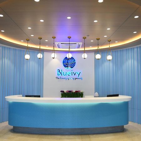 Hotel Blueivy Ānand 外观 照片